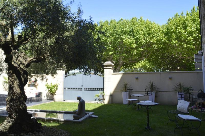 L'Instant Sevigne Hotel Grignan Bagian luar foto