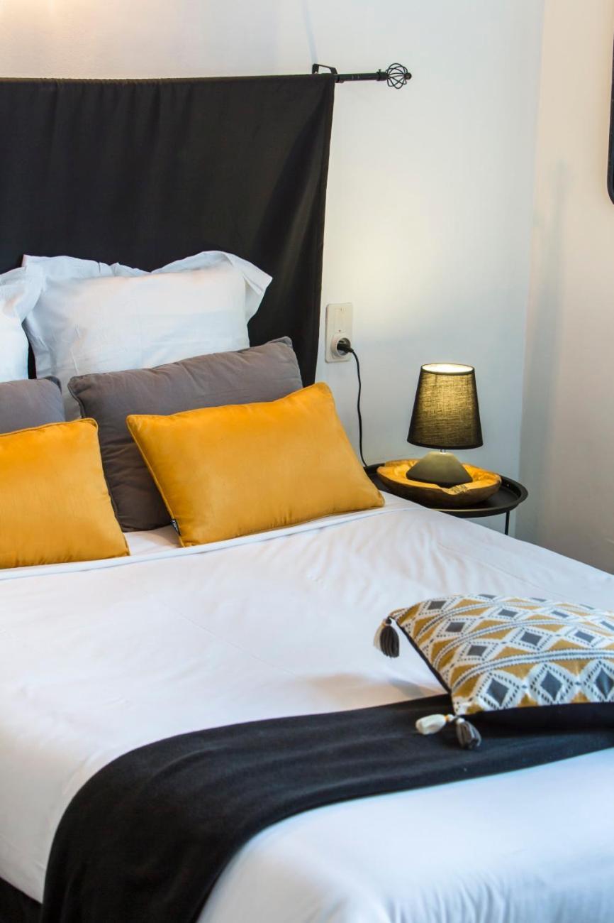 L'Instant Sevigne Hotel Grignan Bagian luar foto