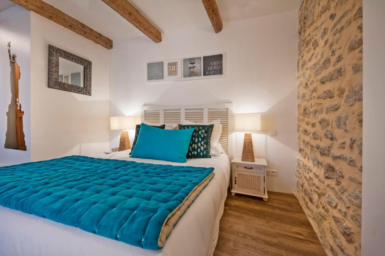 L'Instant Sevigne Hotel Grignan Bagian luar foto